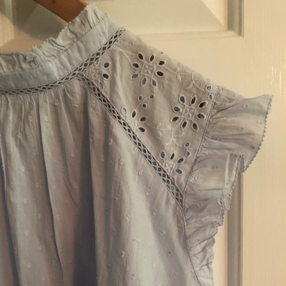 Loft eyelet sleeveless shirt